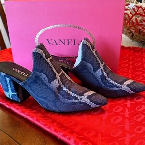 SOLD Vaneli Velvet Black & Grey Snake Print Mules